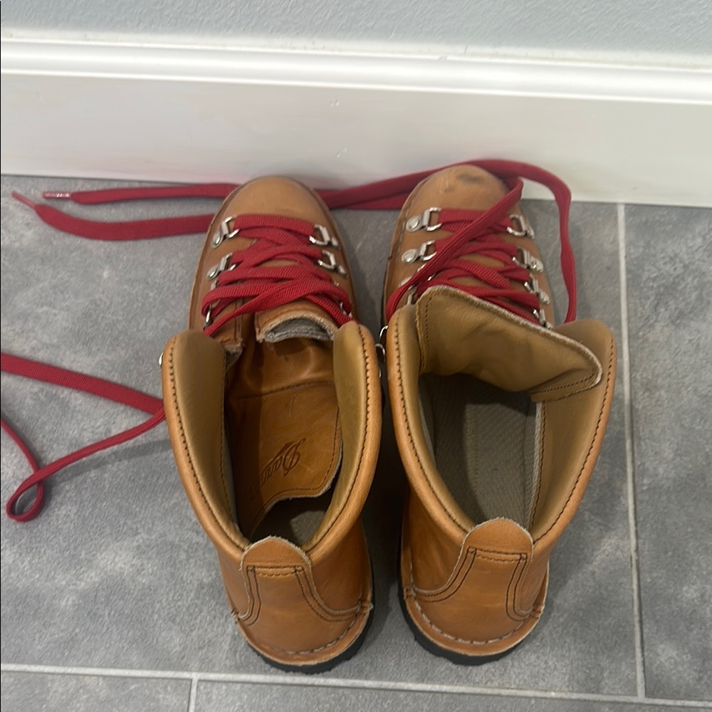 Danner Tan Leather Boots with Red Laces - Picture 9 of 9